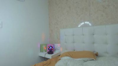 Nathaly_Sam live cam on Cam4