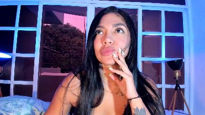 Nathaly_Verjel live cam on Cam4