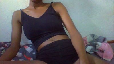 Nathalydia live cam on Cam4