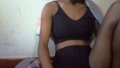 Nathalydia live cam on Cam4
