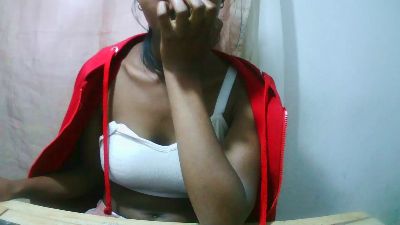 Nathalydia live cam on Cam4