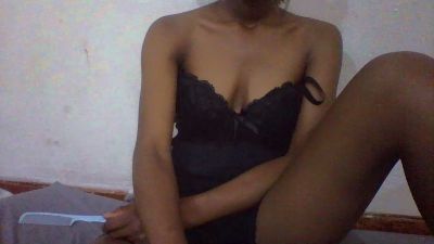 Nathalydia live cam on Cam4