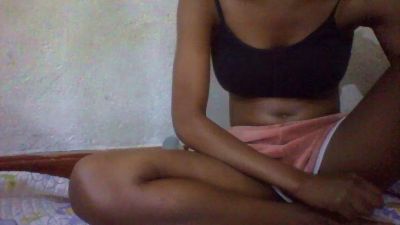 Nathalydia live cam on Cam4