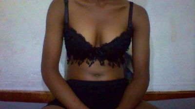 Nathalydia live cam on Cam4