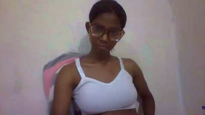 Nathalydia live cam on Cam4