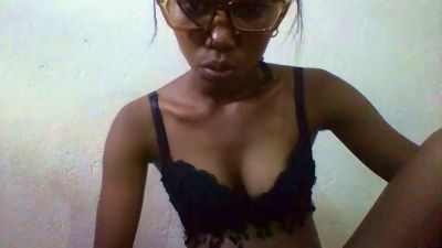 Nathalydia live cam on Cam4