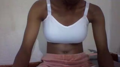 Nathalydia live cam on Cam4
