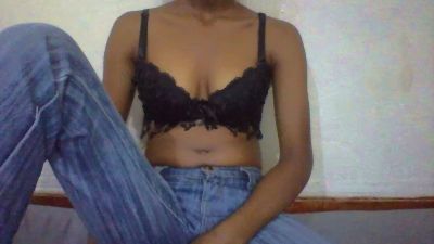 Nathalydia live cam on Cam4