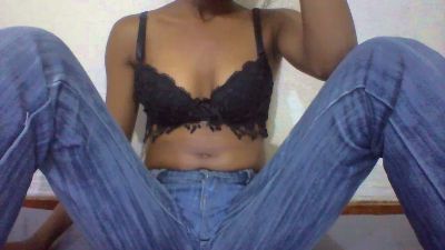 Nathalydia live cam on Cam4
