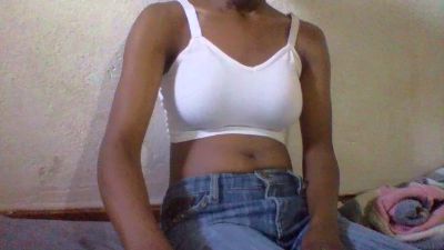 Nathalydia live cam on Cam4