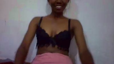 Nathalydia live cam on Cam4