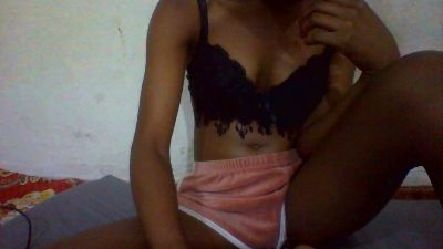 Nathalydia live cam on Cam4