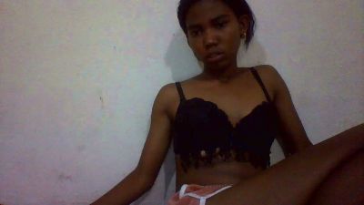 Nathalydia live cam on Cam4