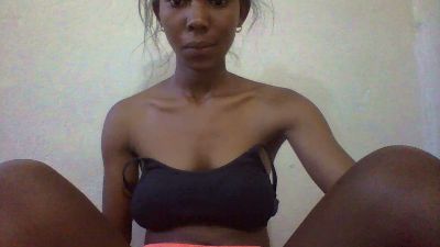 Nathalydia live cam on Cam4