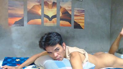 Natsboi live cam on Cam4
