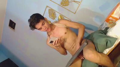Natsboi live cam on Cam4