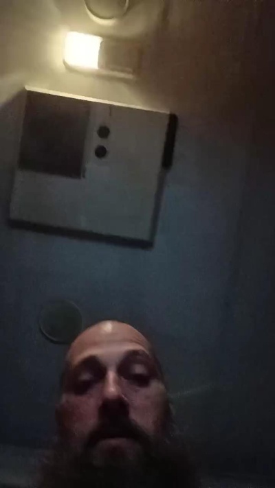 Natureboy33 live cam on Cam4