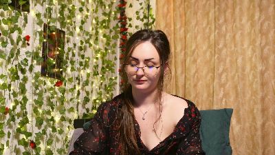 NaughtYHomemadE live cam on Cam4
