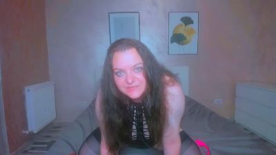 NaughtyCandy live cam on Cam4