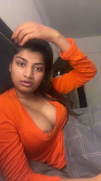 NaughtyS live cam on Cam4