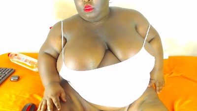 Naughty_Midget live cam on Cam4