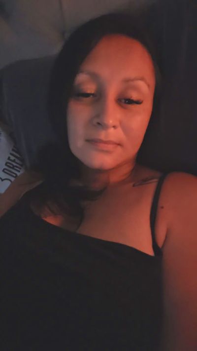 Naughty_Nikkie live cam on Cam4