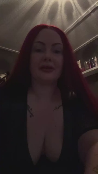 Naughtybiggirl
