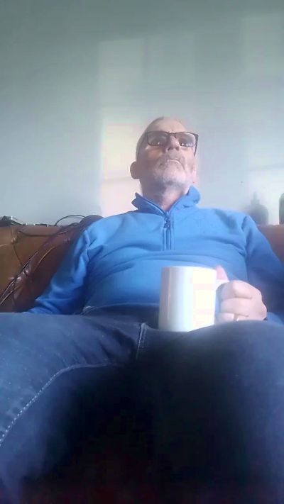 Naughtyedge live cam on Cam4
