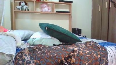 Naughtymessey live cam on Cam4