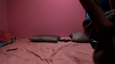 Naugthycouple7 live cam on Cam4