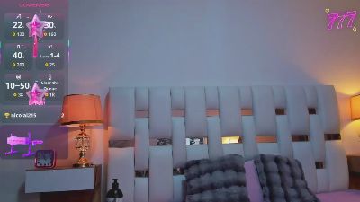Nauthy_Nahomi live cam on Cam4