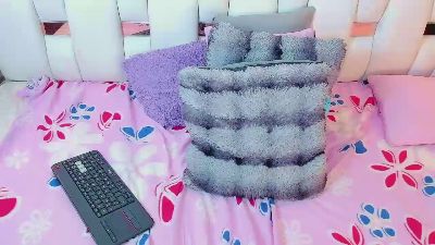Nauthy_Nahomi live cam on Cam4
