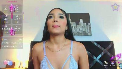 Nauthy_Nahomi live cam on Cam4