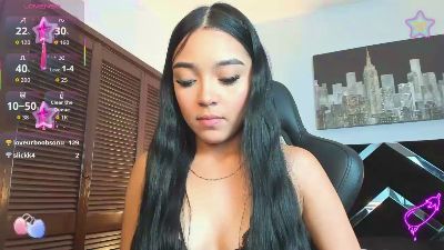 Nauthy_Nahomi live cam on Cam4