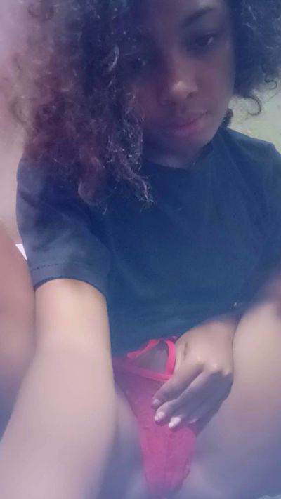 Nayah live cam on Cam4