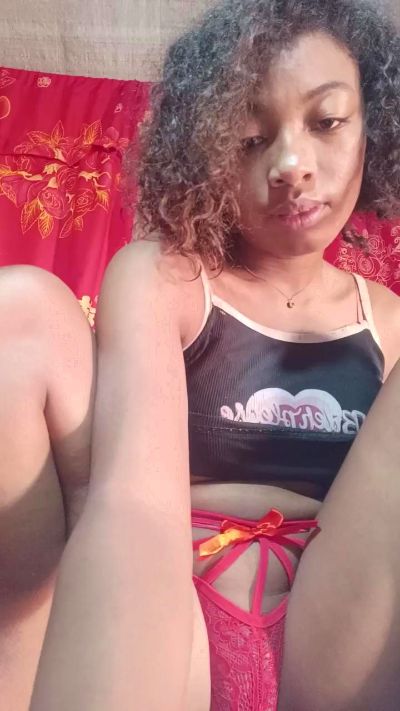 Nayah live cam on Cam4