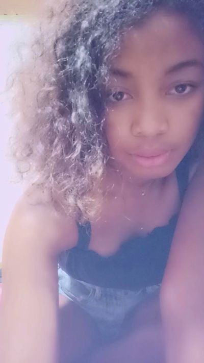 Nayah live cam on Cam4