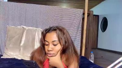Nayrah1 live cam on Cam4