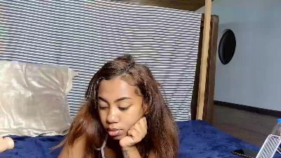 Nayrah1 live cam on Cam4