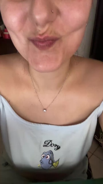 Neerea live cam on Cam4