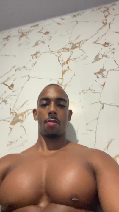 Negaomalhado96 live cam on Cam4