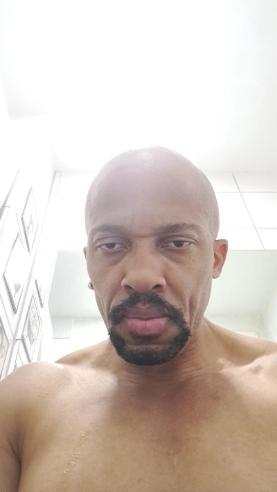 Negro1000sexy live cam on Cam4