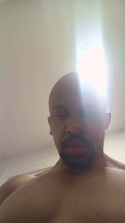 Negro1000sexy live cam on Cam4