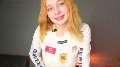 NeidaBalzarine live cam on Cam4