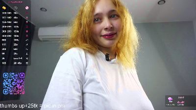 NeidaBalzarine live cam on Cam4