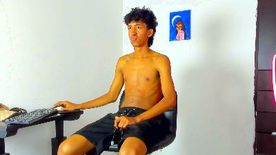 Neitan_miller23 live cam on Cam4