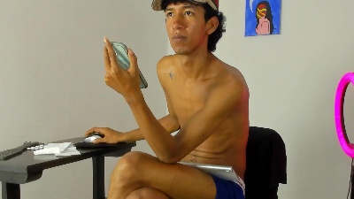 Neitan_miller23 live cam on Cam4