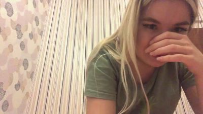 NeldaSobiech live cam on Cam4