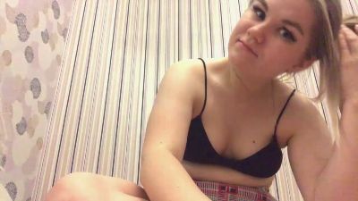 NeldaSobiech live cam on Cam4