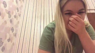 NeldaSobiech live cam on Cam4